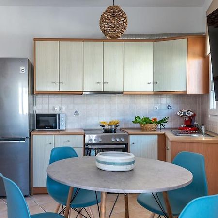 T Apartment Tínos Esterno foto